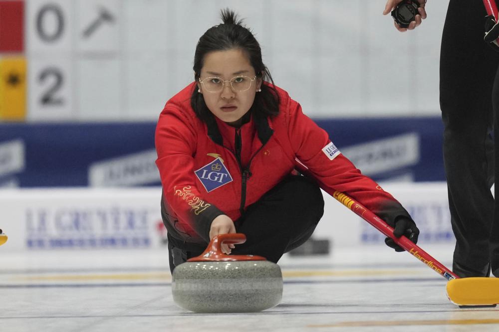 尼克斯连续占据优势，雄鹿队或将面临缺核心困境.